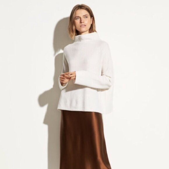 Vince Funnel Cowl Neck Cream Wool Cashmere Blend Pullover Sweater Size Large - Picture 1 of 6
